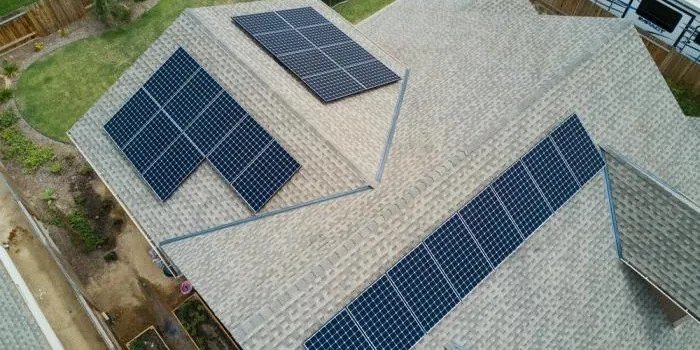 How Do I Calculate How Many Solar Panels I Need?
