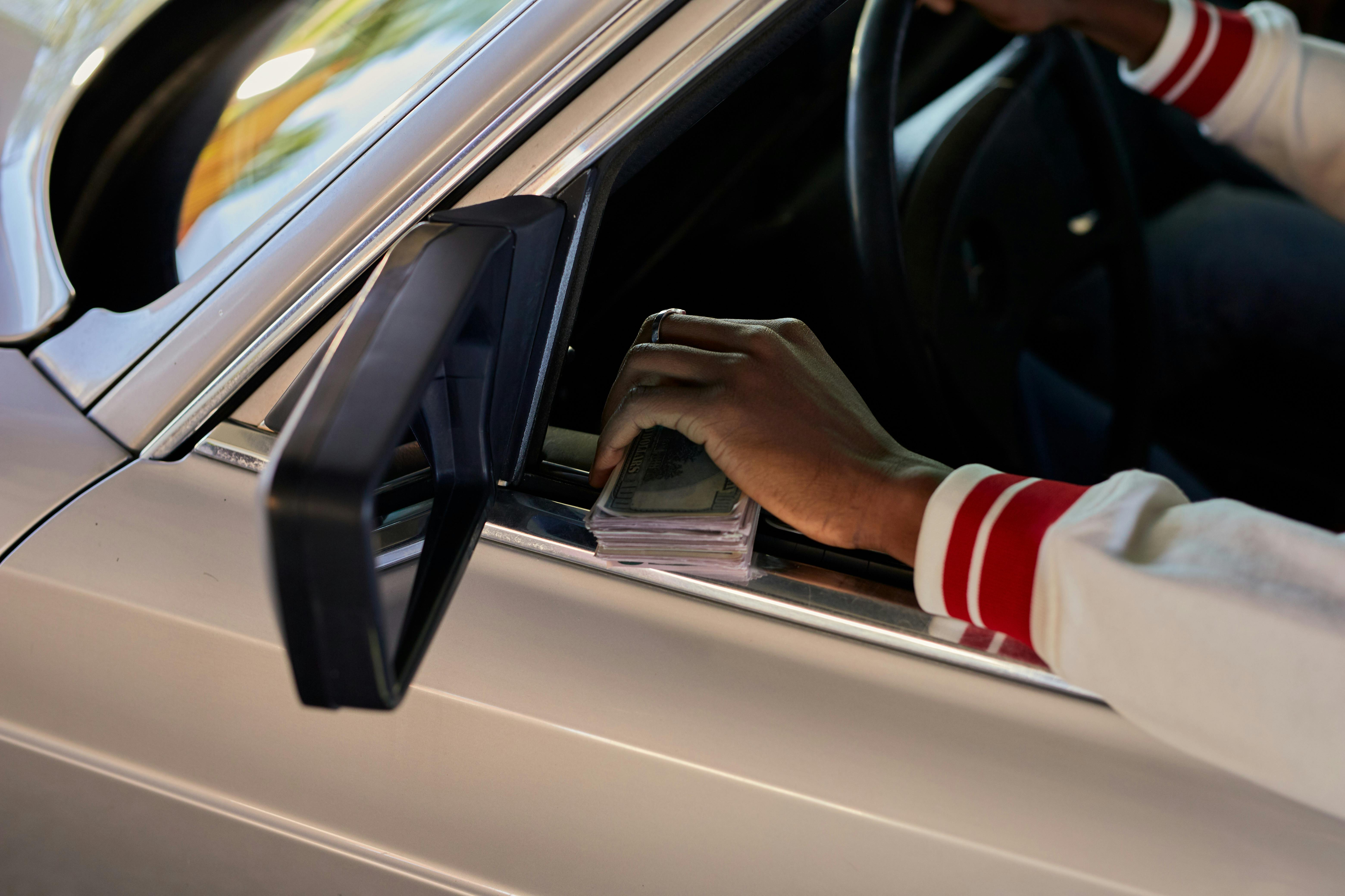 Monthly vs Annual Payments: Which Is Cheaper for Car Insurance?