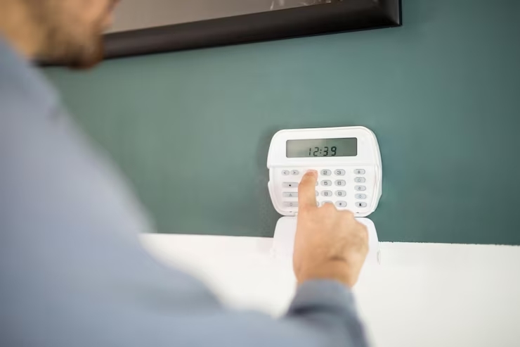 Factors That Impact Alarm Response Times When evaluating home security systems, one of the most...