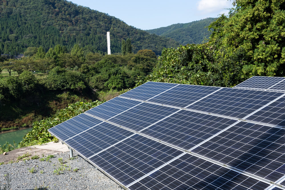 Grid-Tied vs. Off-Grid Solar: Which is Right for You?