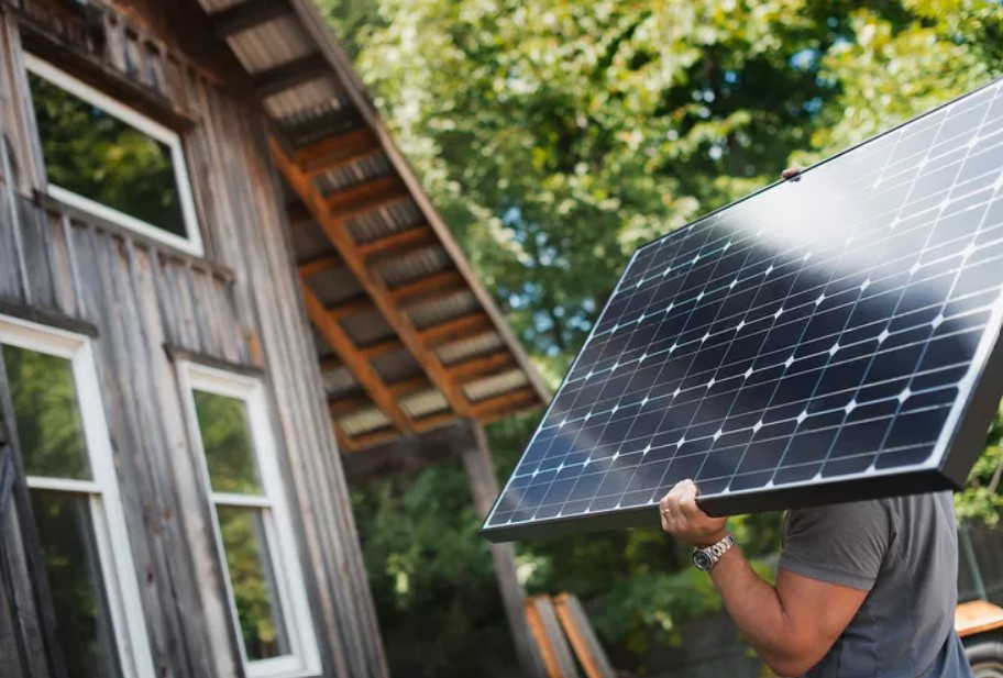 Things to Consider When Building a Solar Home