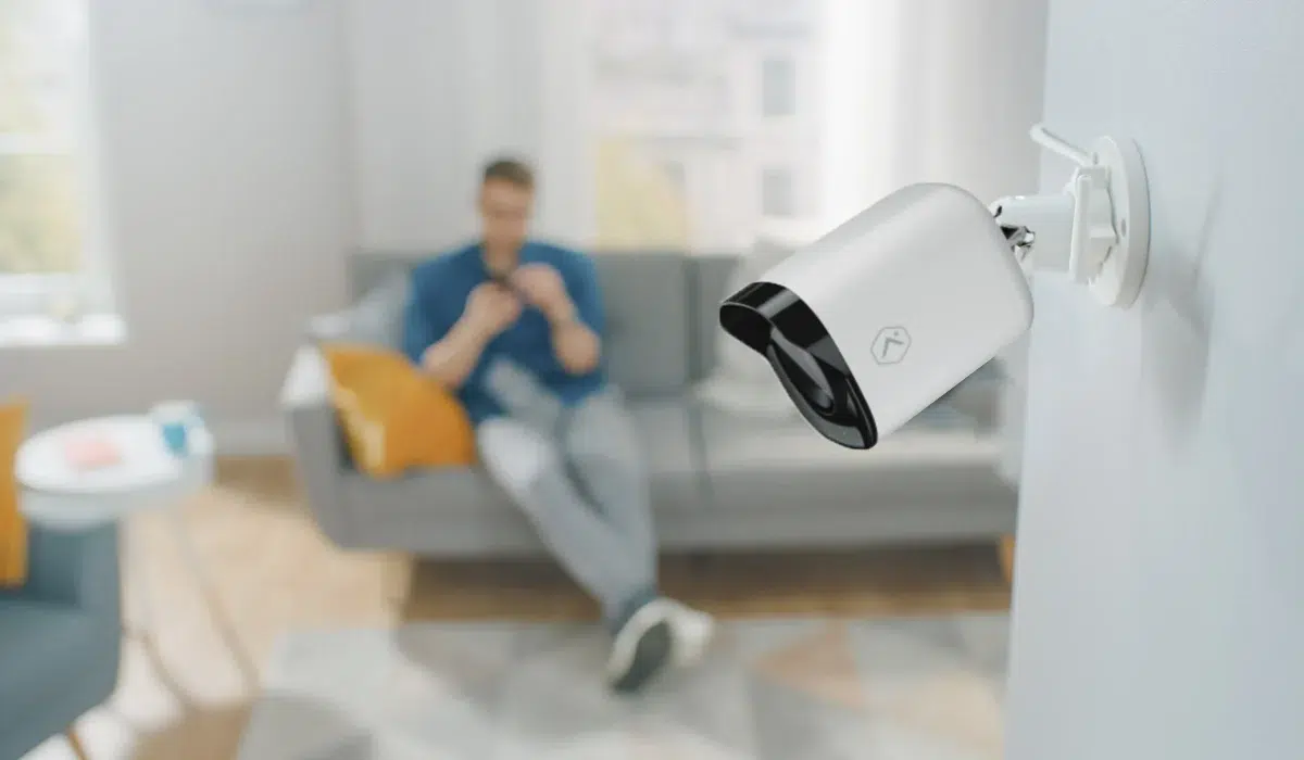 Home Security 101: Features to Look for in a Smart Security Camera